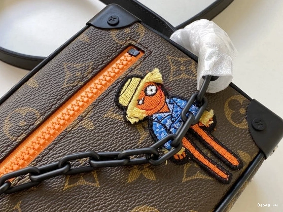 VUITTON SOFT TRUNK LOUIS 0816